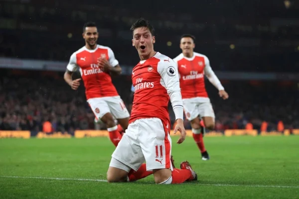 UK88-Ozil chính thức tuyên bố giải nghệ