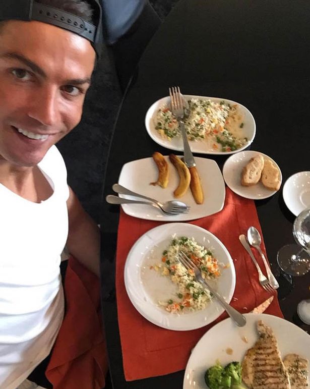 Haaland được cho có chế độ ăn vô cùng khắt khe giống Ronaldo